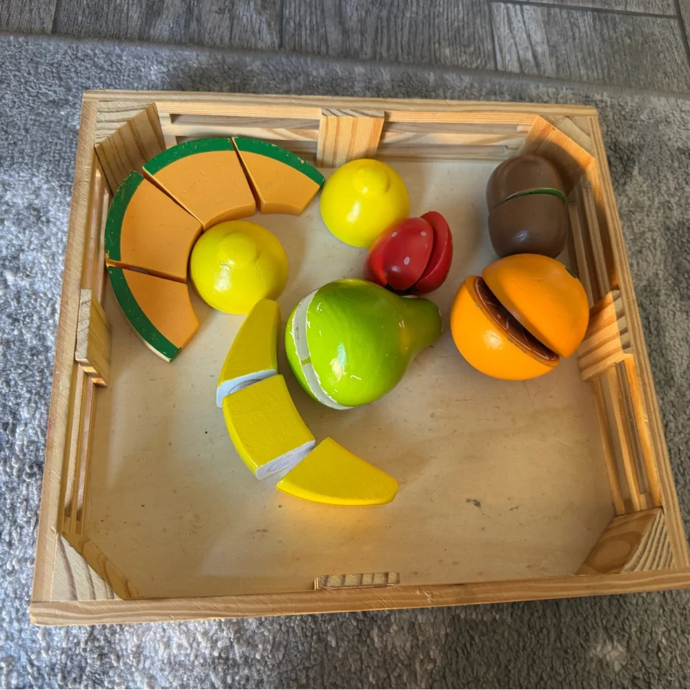 Melissa & Doug Wooden Cutting Fruit Set
